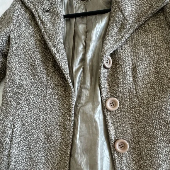 Coat - Picture 3 of 3